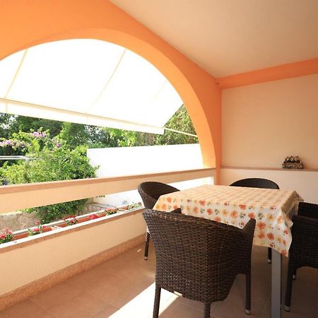 Apartmani Lovorka Punat Exterior foto