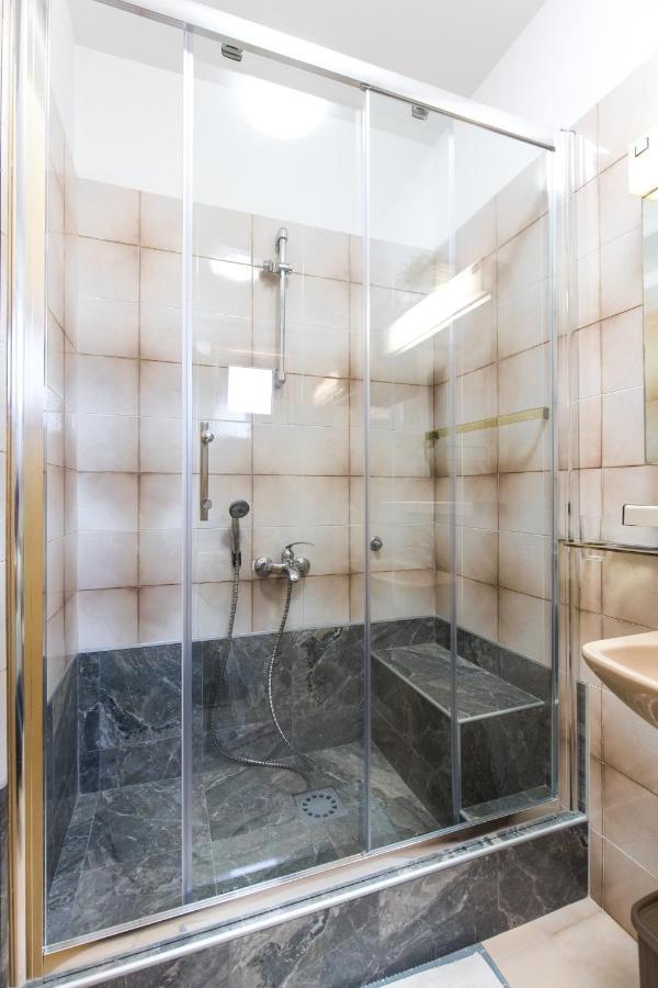 Apartmani Lovorka Punat Exterior foto