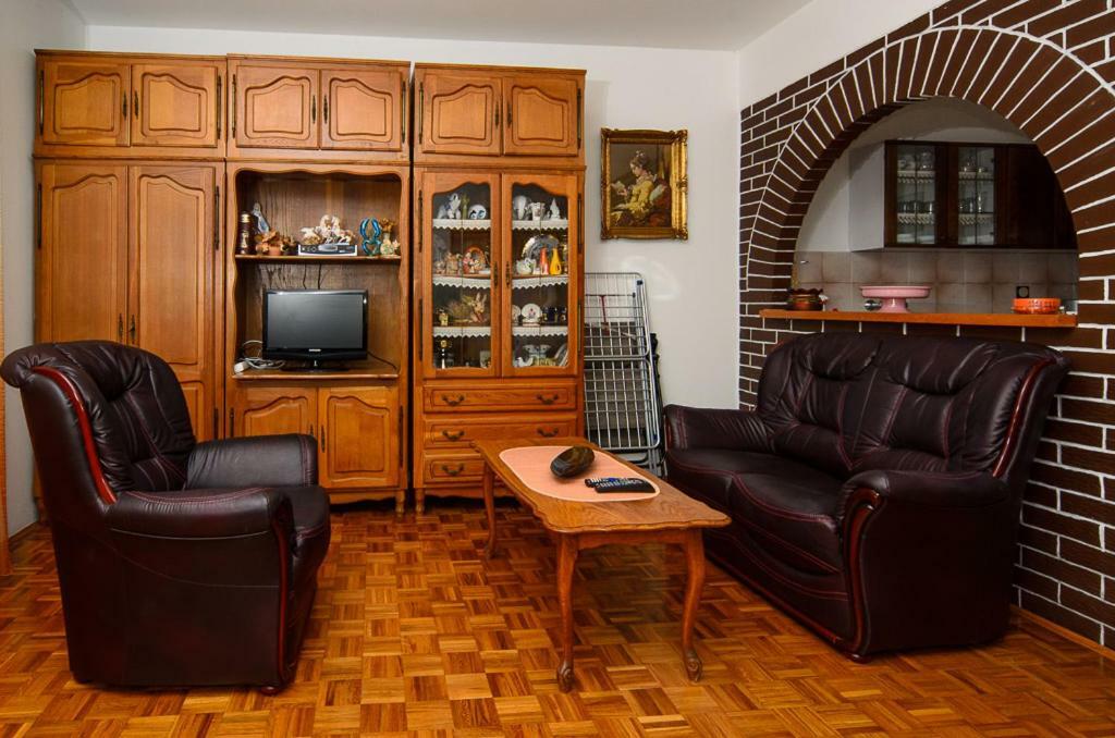 Apartmani Lovorka Punat Exterior foto