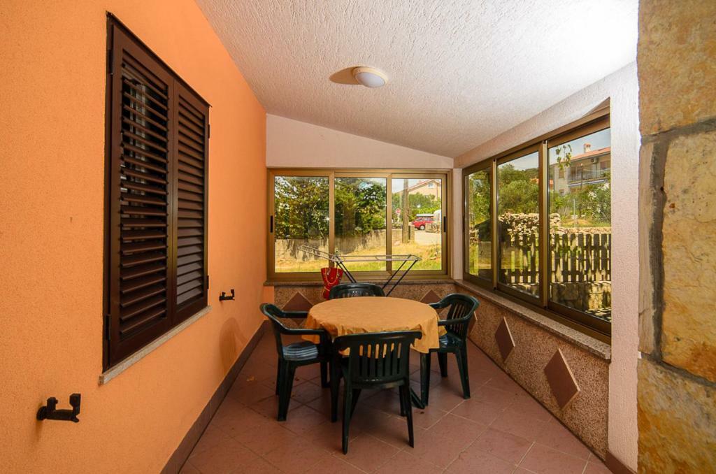Apartmani Lovorka Punat Exterior foto