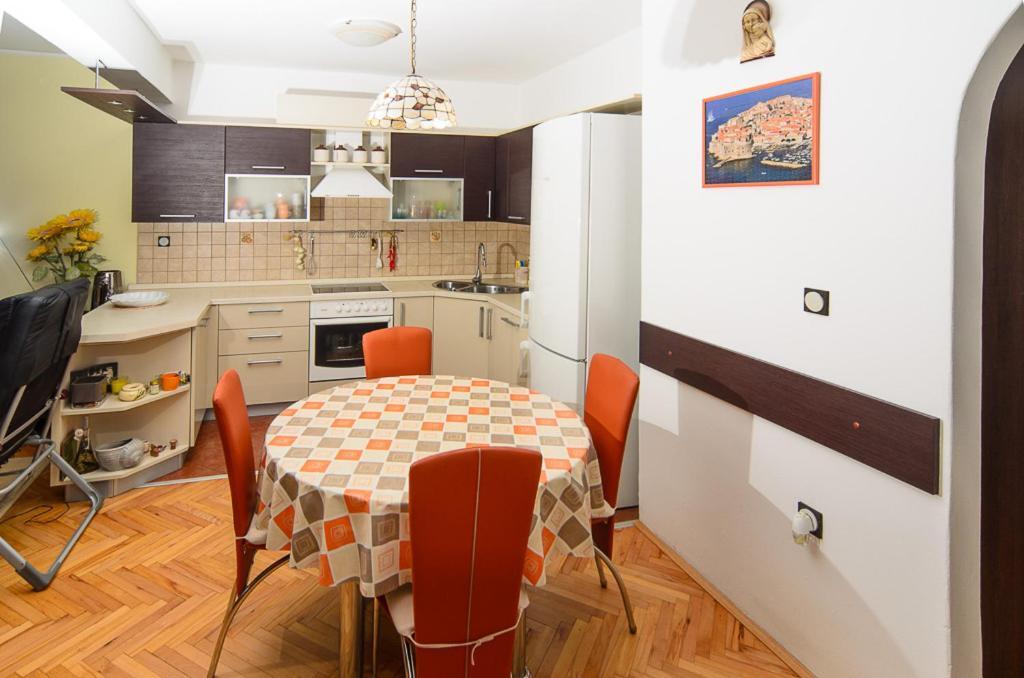 Apartmani Lovorka Punat Exterior foto